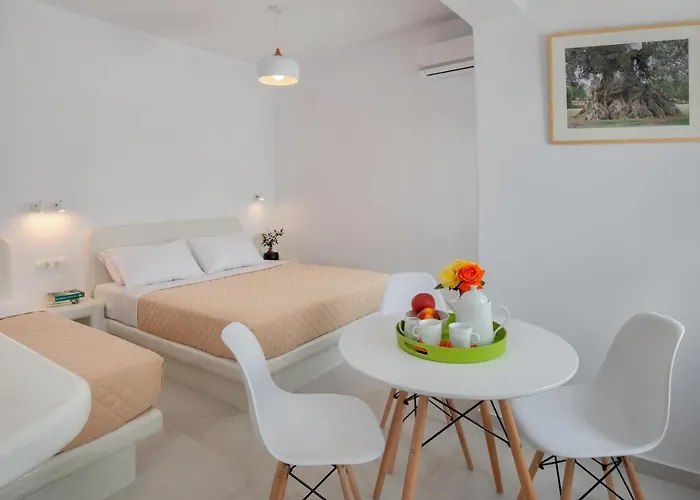 Olive Tree Aparthotel Fira (Santorini)