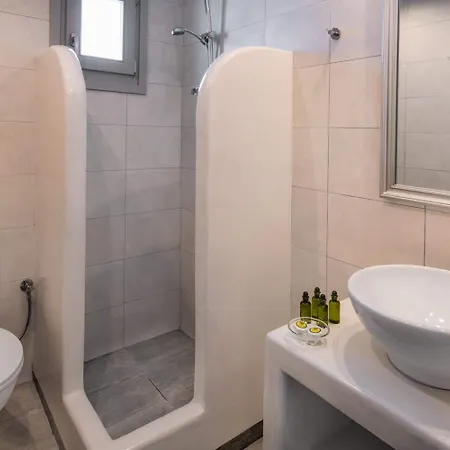 Olive Tree 3* Fira (Santorini)