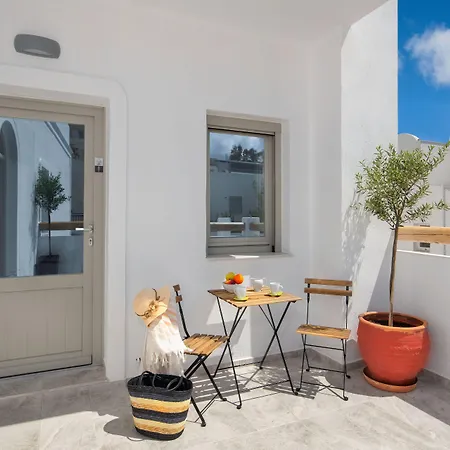 Olive Tree Apart Otel Fira (Santorini)